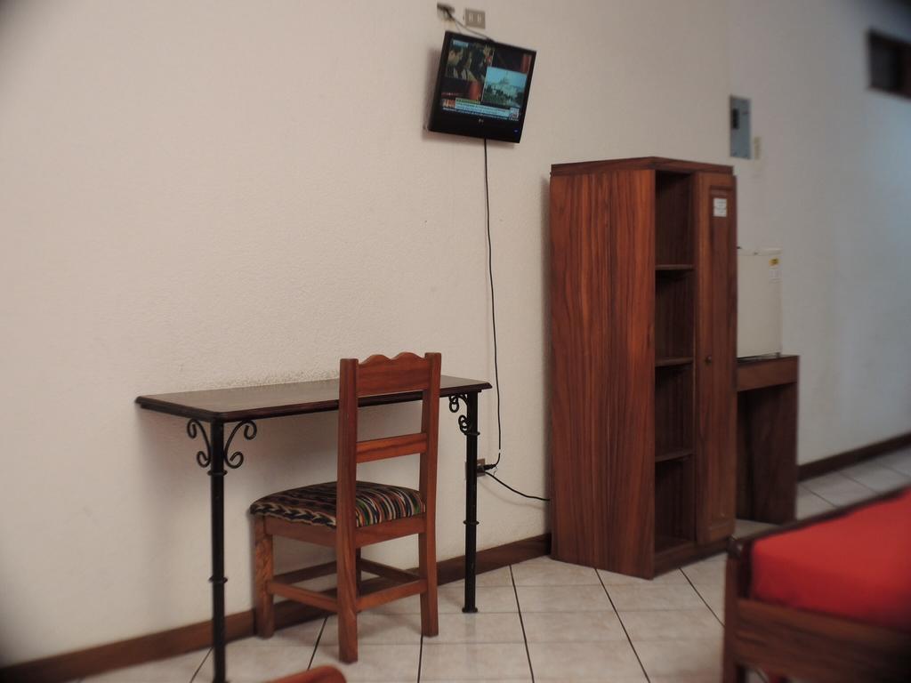 Hotel Villa Hermosa Retalhuleu Ruang foto