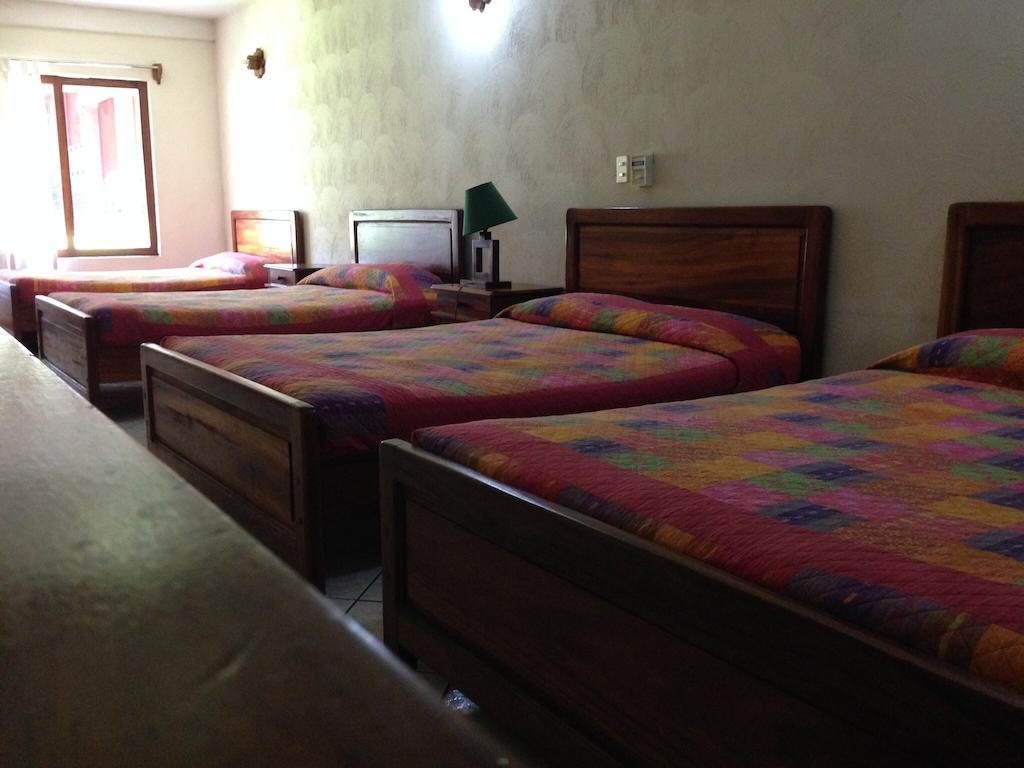 Hotel Villa Hermosa Retalhuleu Ruang foto